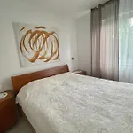 玛丽亚公寓式酒店 *